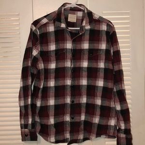American Eagle plaid button down shirt